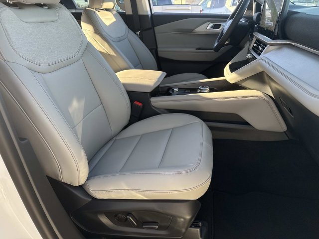 New 2026 Ford Explorer Active w/ Active Comfort Package RWD image 11
