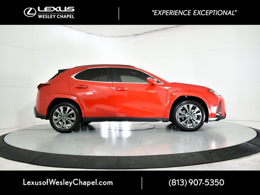 Used 2023 Lexus UX 250h F Sport image 4