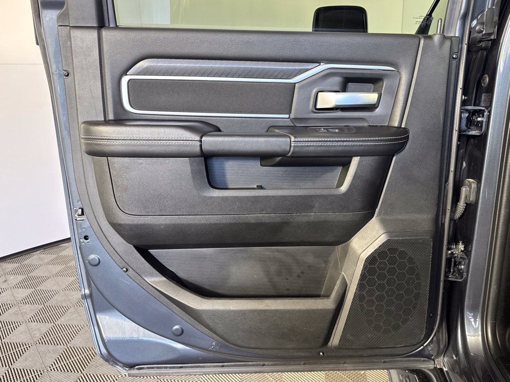 Certified 2025 RAM 2500 Big Horn AWD/4WD image 43