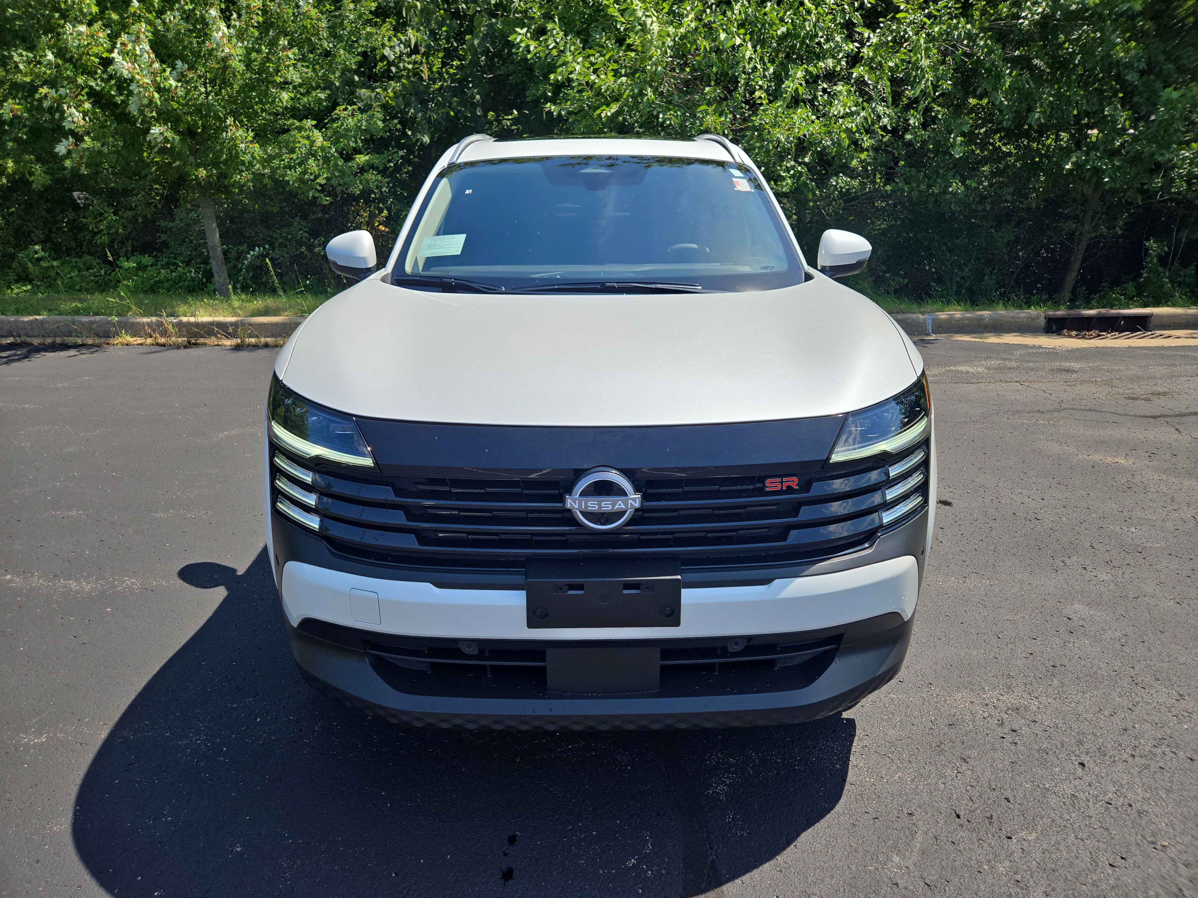 New 2025 Nissan Kicks SR w/ SR Premium Package image 7