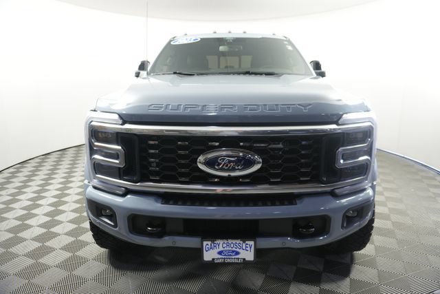 Used 2025 Ford F450 Platinum w/ FX4 Off-Road Package AWD/4WD image 8