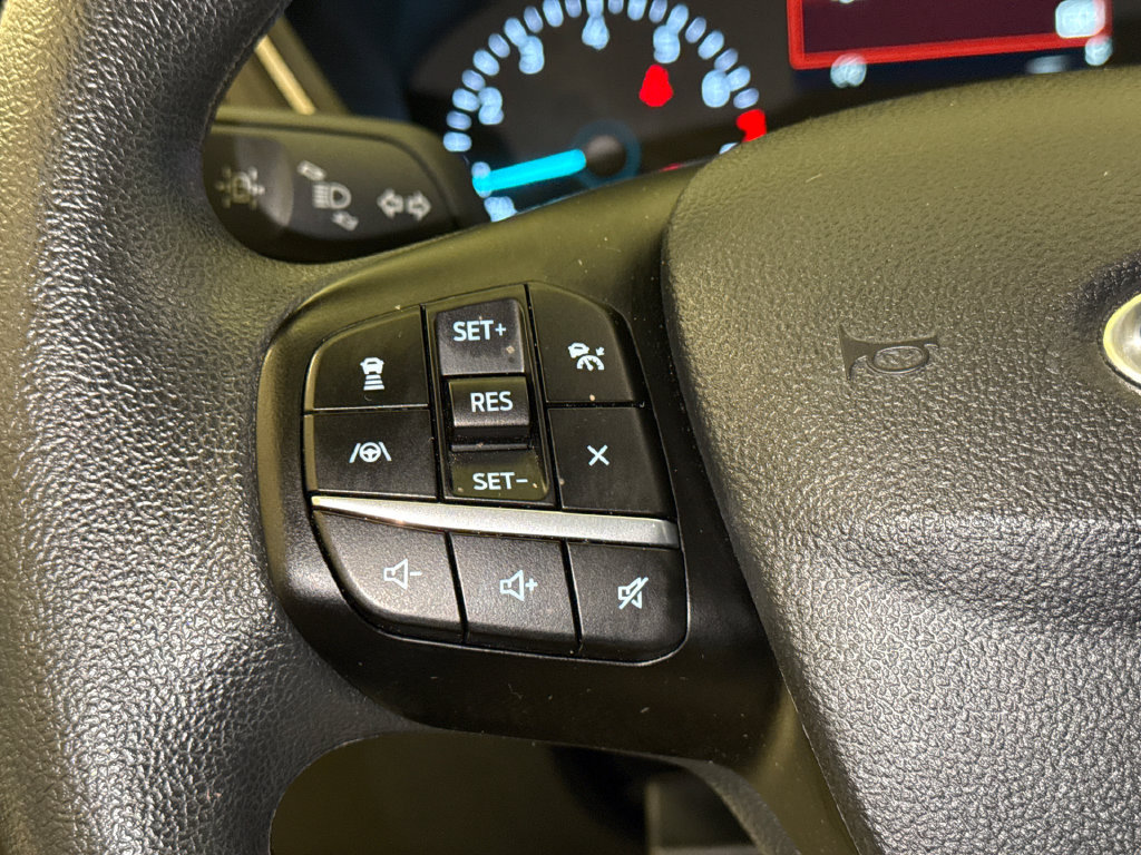 Used 2022 Ford Escape SE w/ SE Sport Appearance Package FWD image 32
