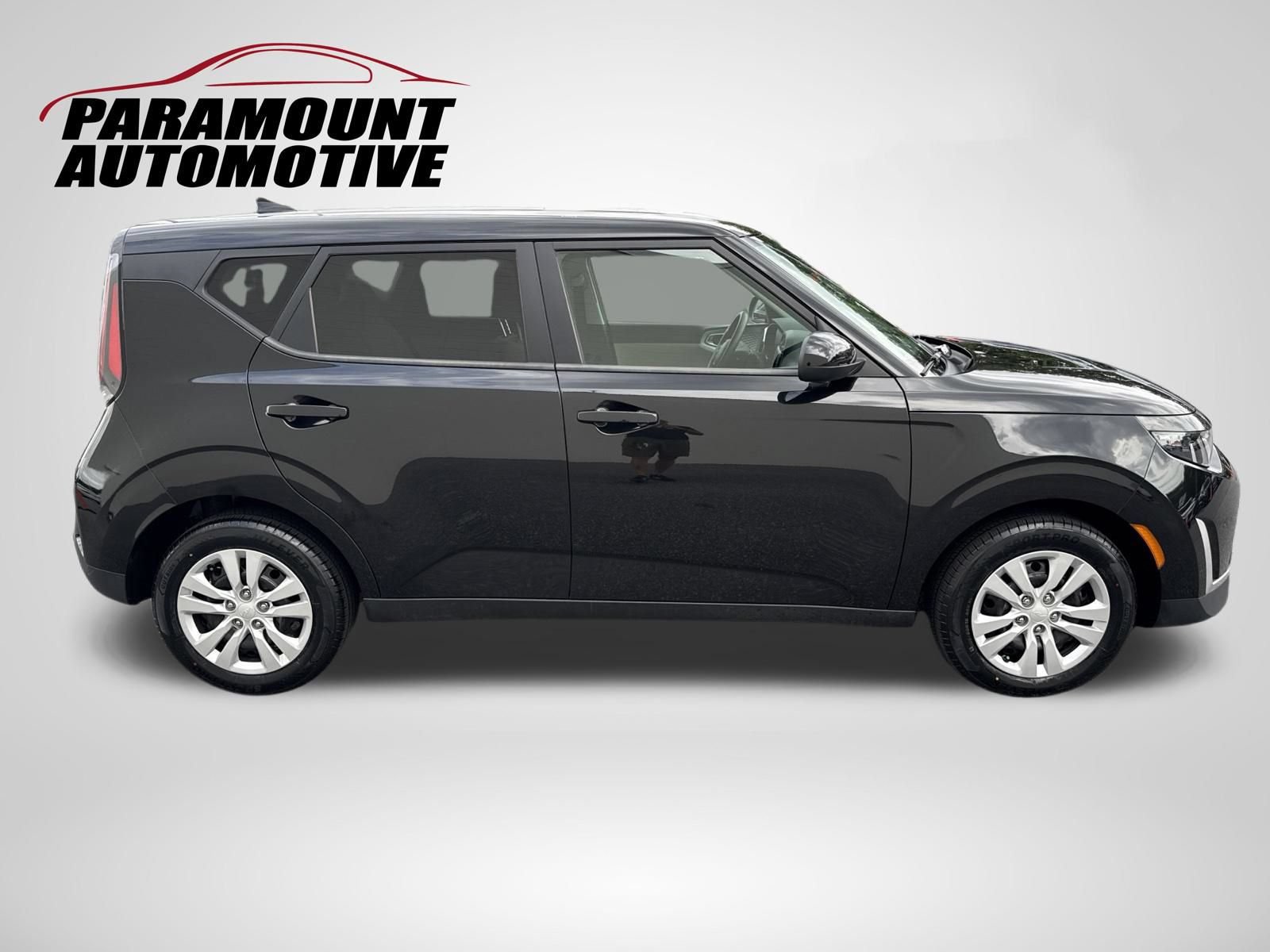Used 2025 Kia Soul LX FWD image 8