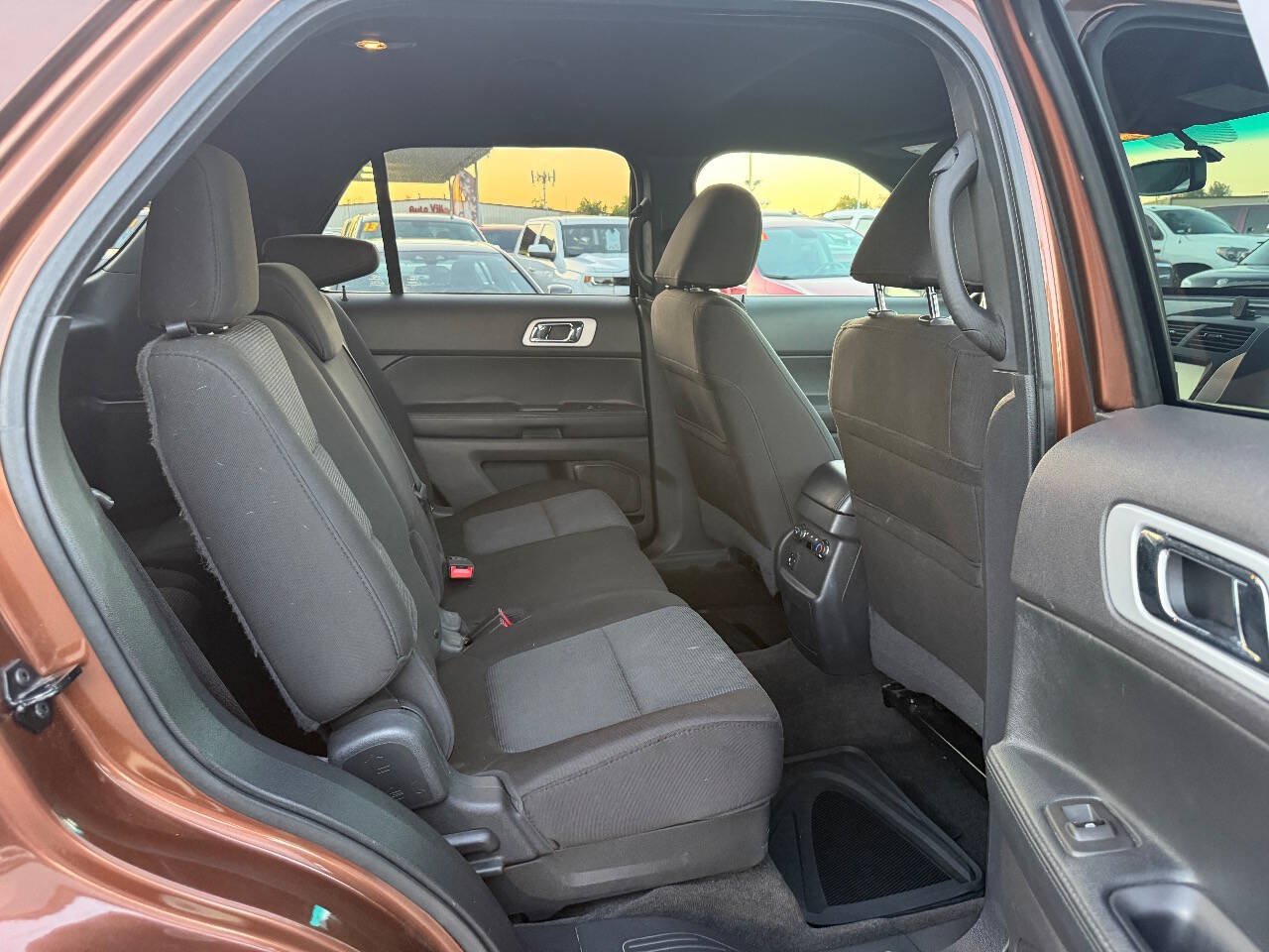 Used 2012 Ford Explorer XLT AWD/4WD image 13