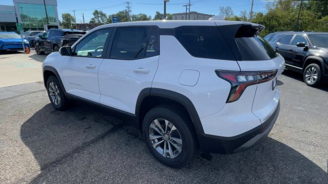 New 2027 Chevrolet Equinox LT w/ Convenience Package II FWD image 8