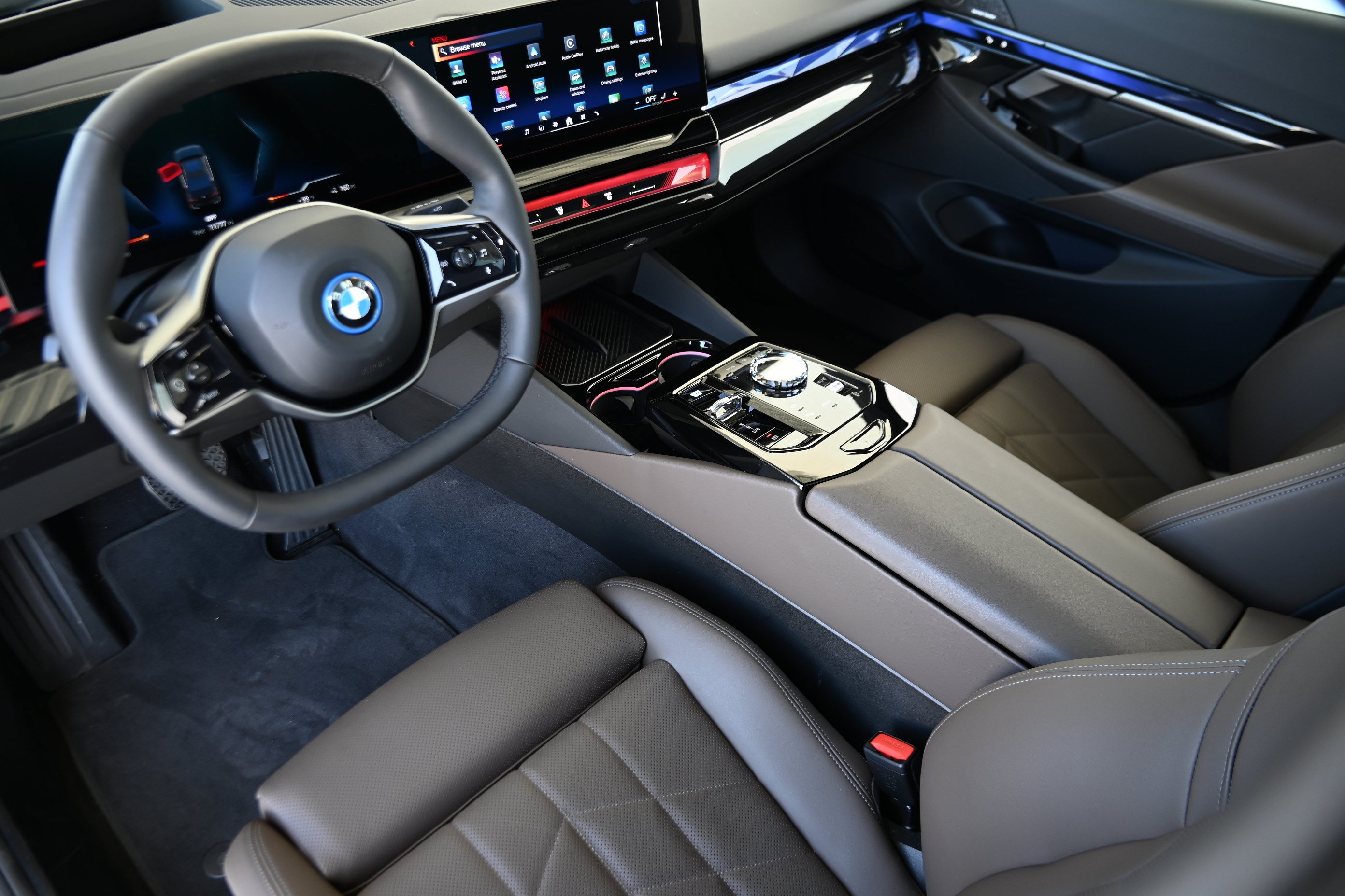 Certified 2026 BMW i5 eDrive40 AWD/4WD image 14