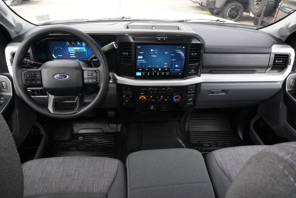 Used 2025 Ford F250 XLT w/ Black Appearance Package AWD/4WD image 26
