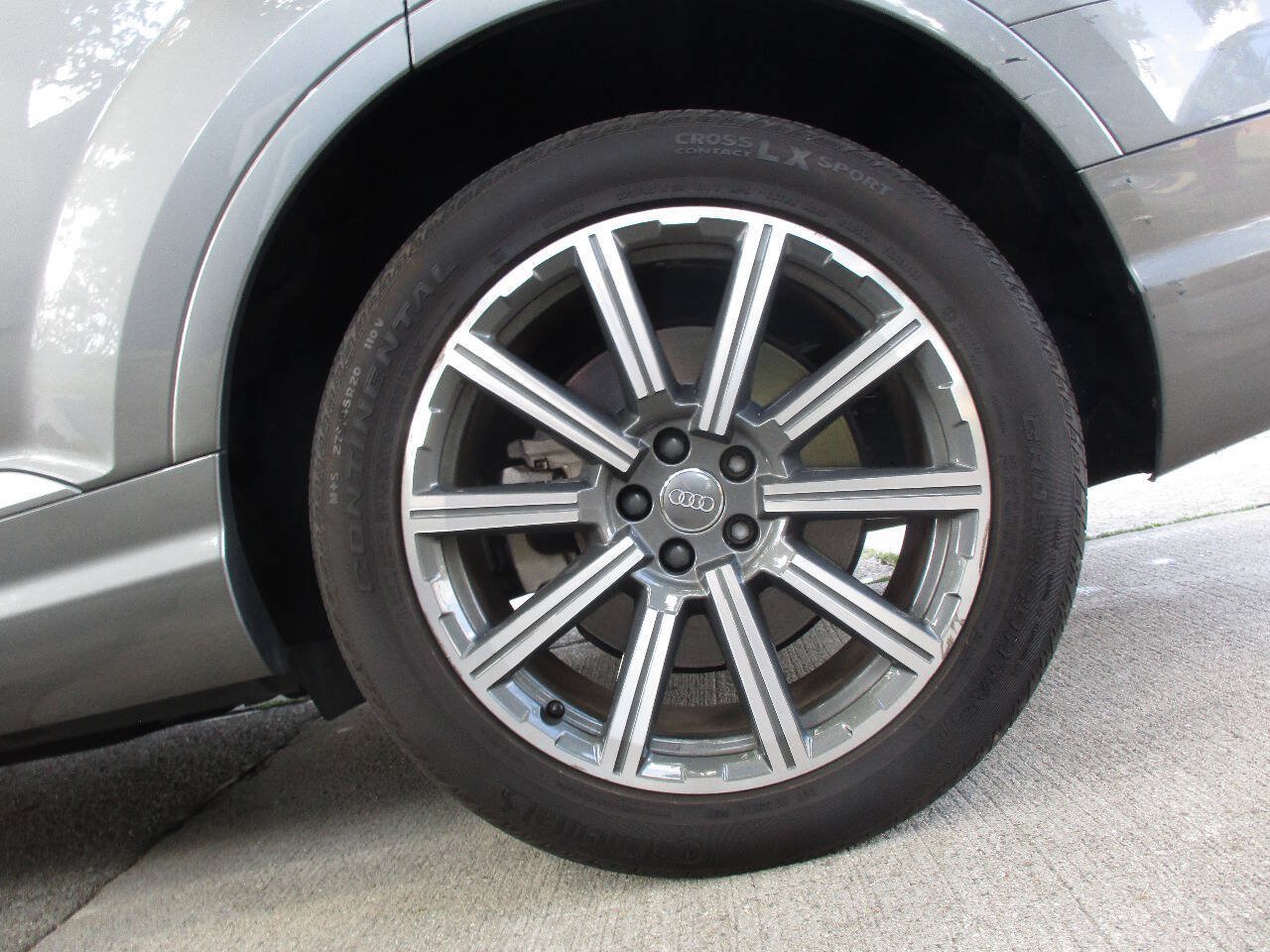 Used 2017 Audi Q7 3.0T Prestige AWD/4WD image 18