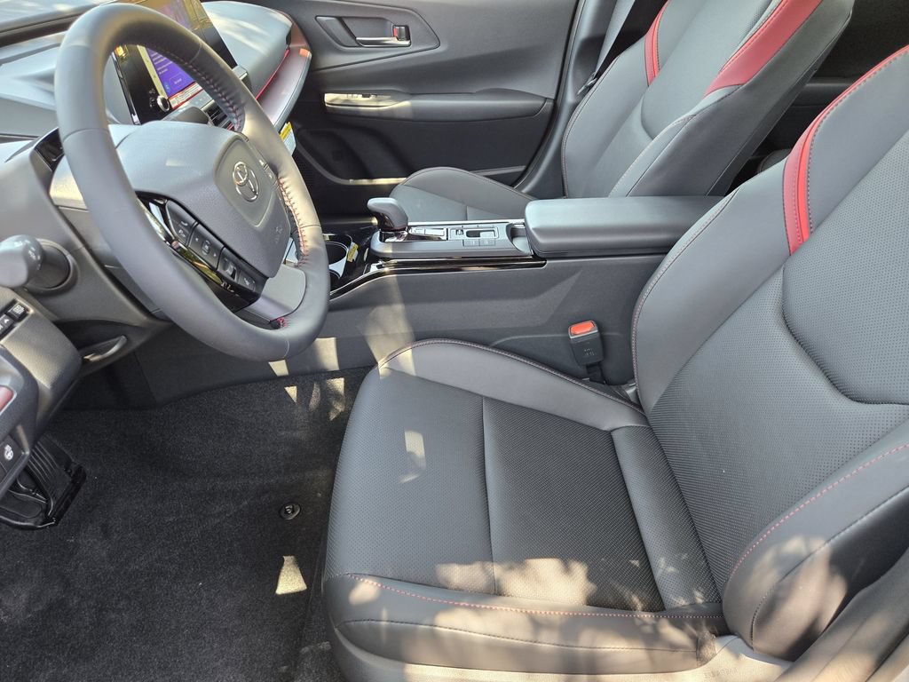 New 2026 Toyota Prius Plug-In Hybrid FWD image 8