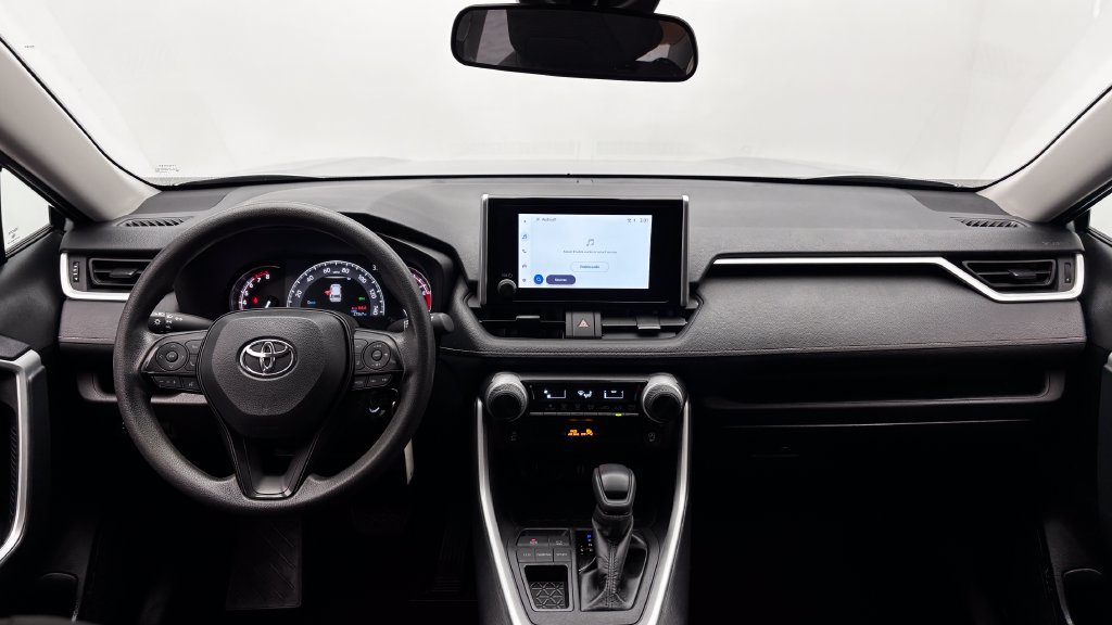 Certified 2025 Toyota RAV4 LE FWD image 27