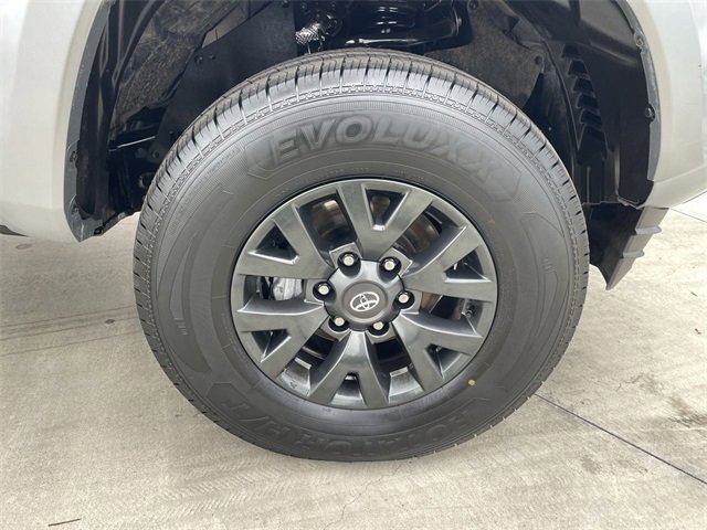 Used 2023 Toyota Tacoma SR5 image 31
