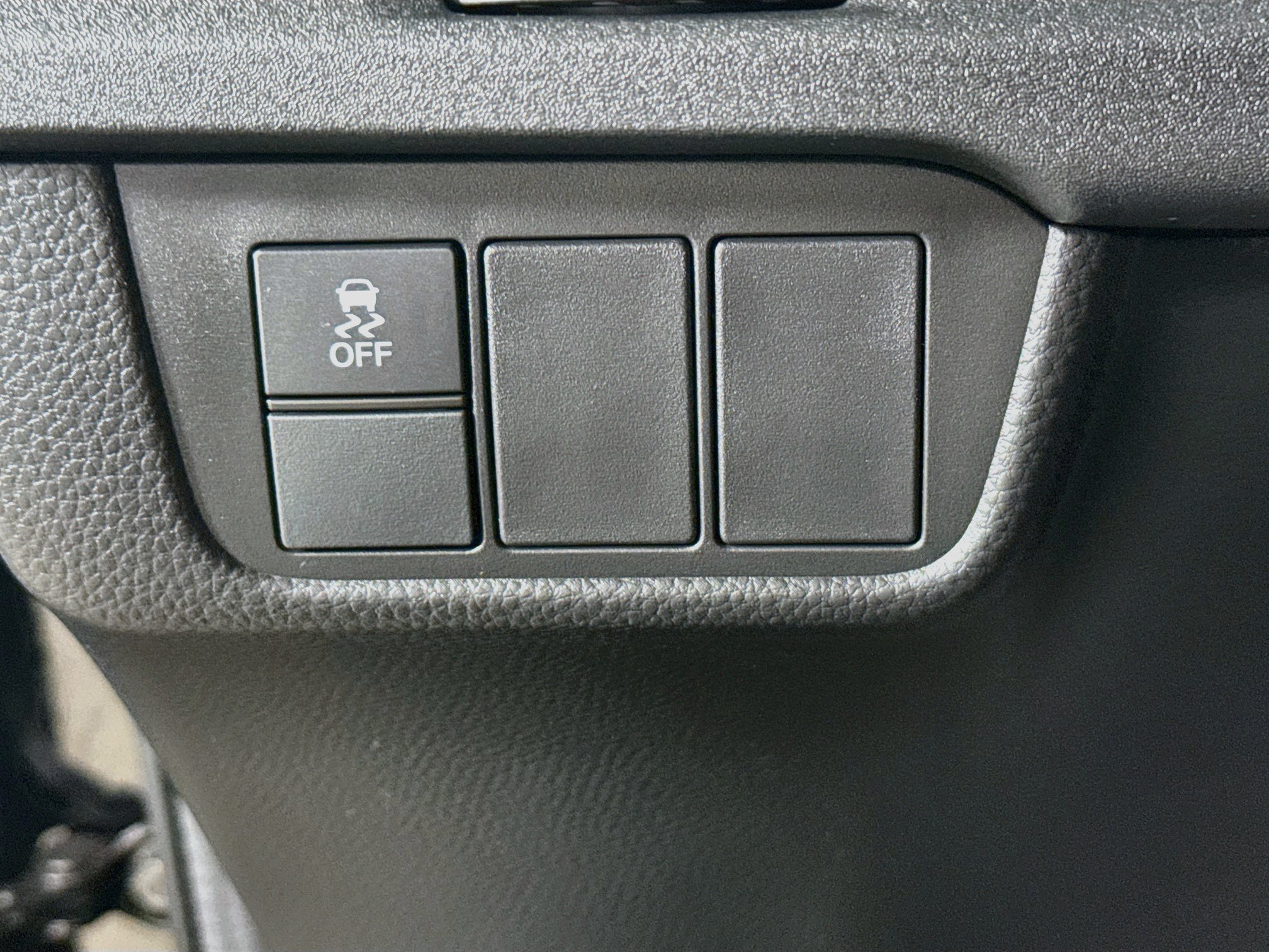 Used 2025 Honda CR-V LX image 9