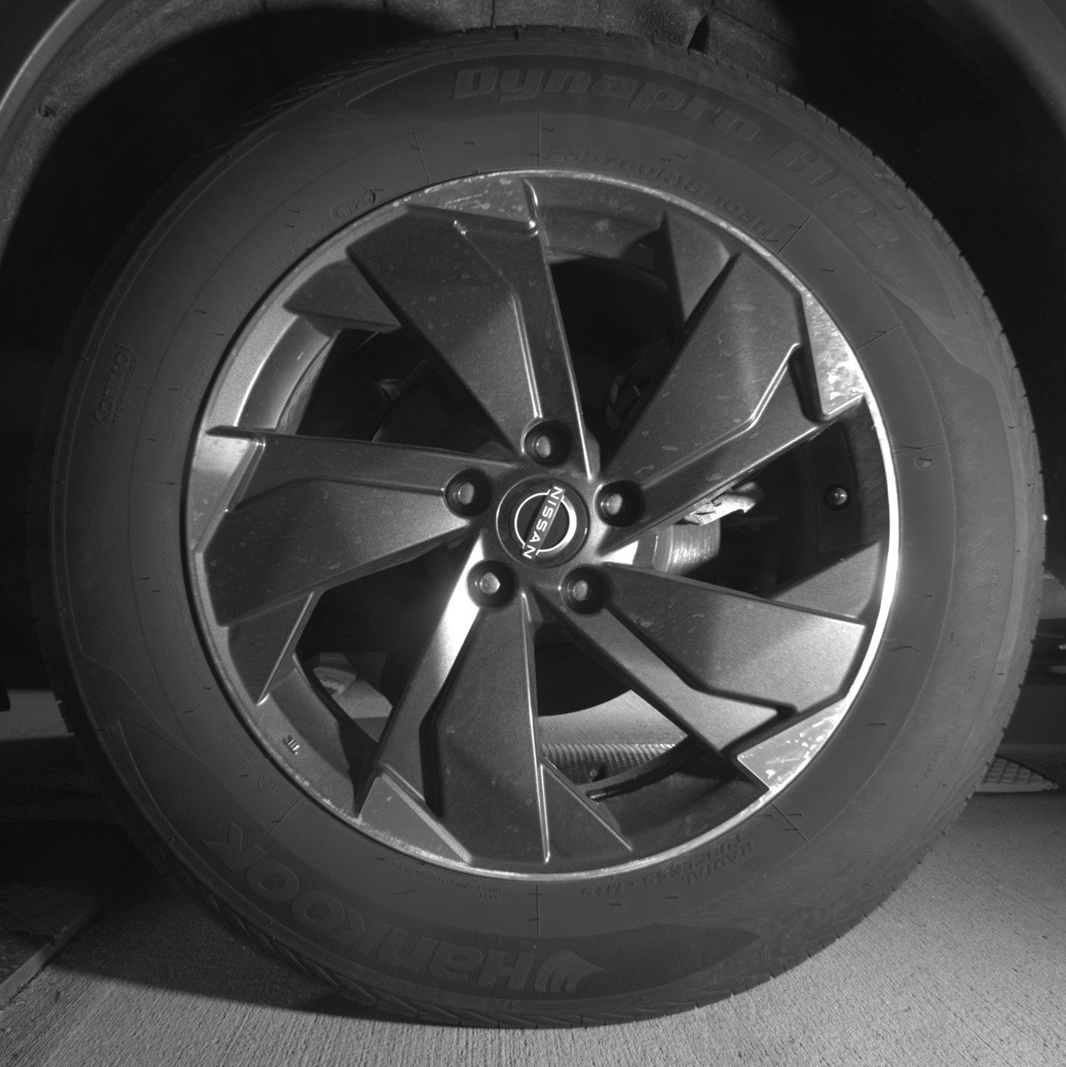 Used 2025 Nissan Rogue SV AWD/4WD image 14