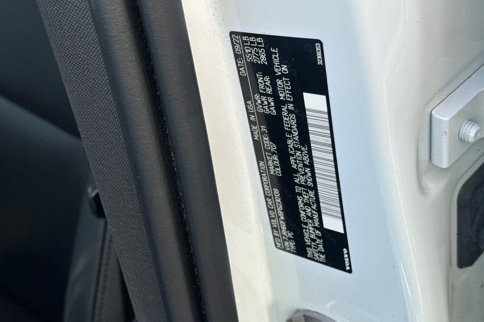 Used 2023 Volvo S60 T8 Plus w/ Climate Package image 34