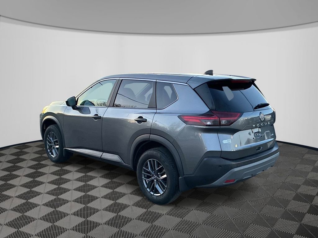Used 2023 Nissan Rogue S AWD/4WD image 5