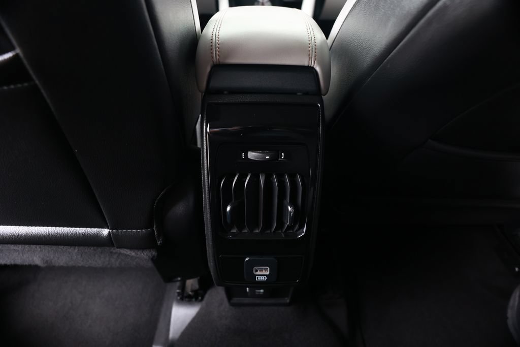 Used 2022 Jeep Compass Limited w/ Sun and Sound Group AWD/4WD image 32