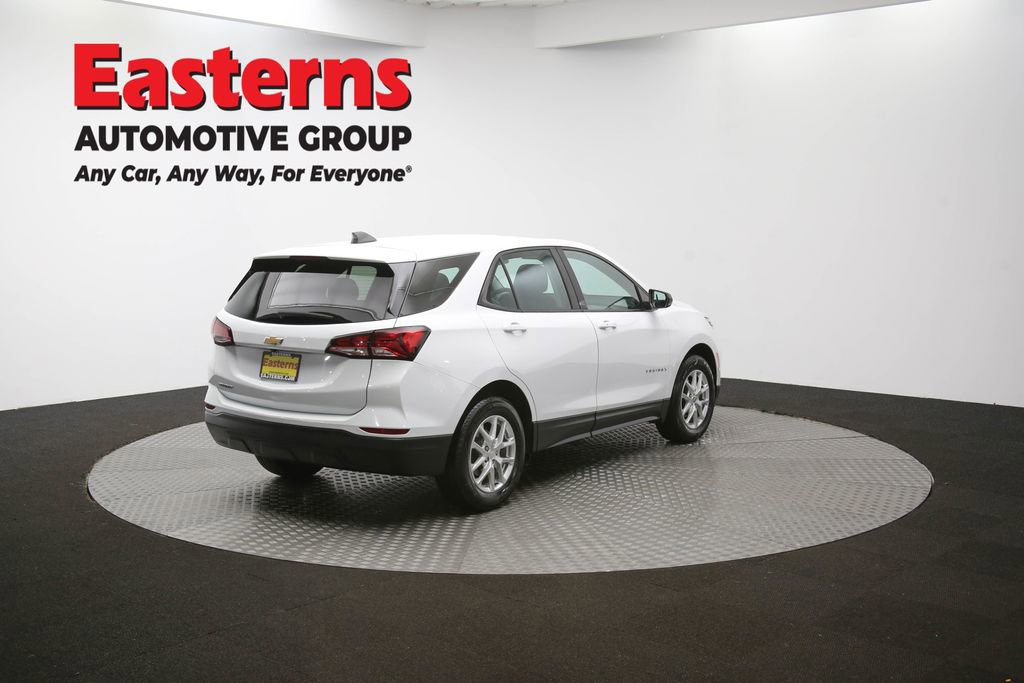 Used 2024 Chevrolet Equinox LS image 37
