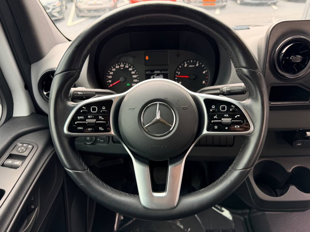 Used 2019 Mercedes-Benz Sprinter 2500 image 32