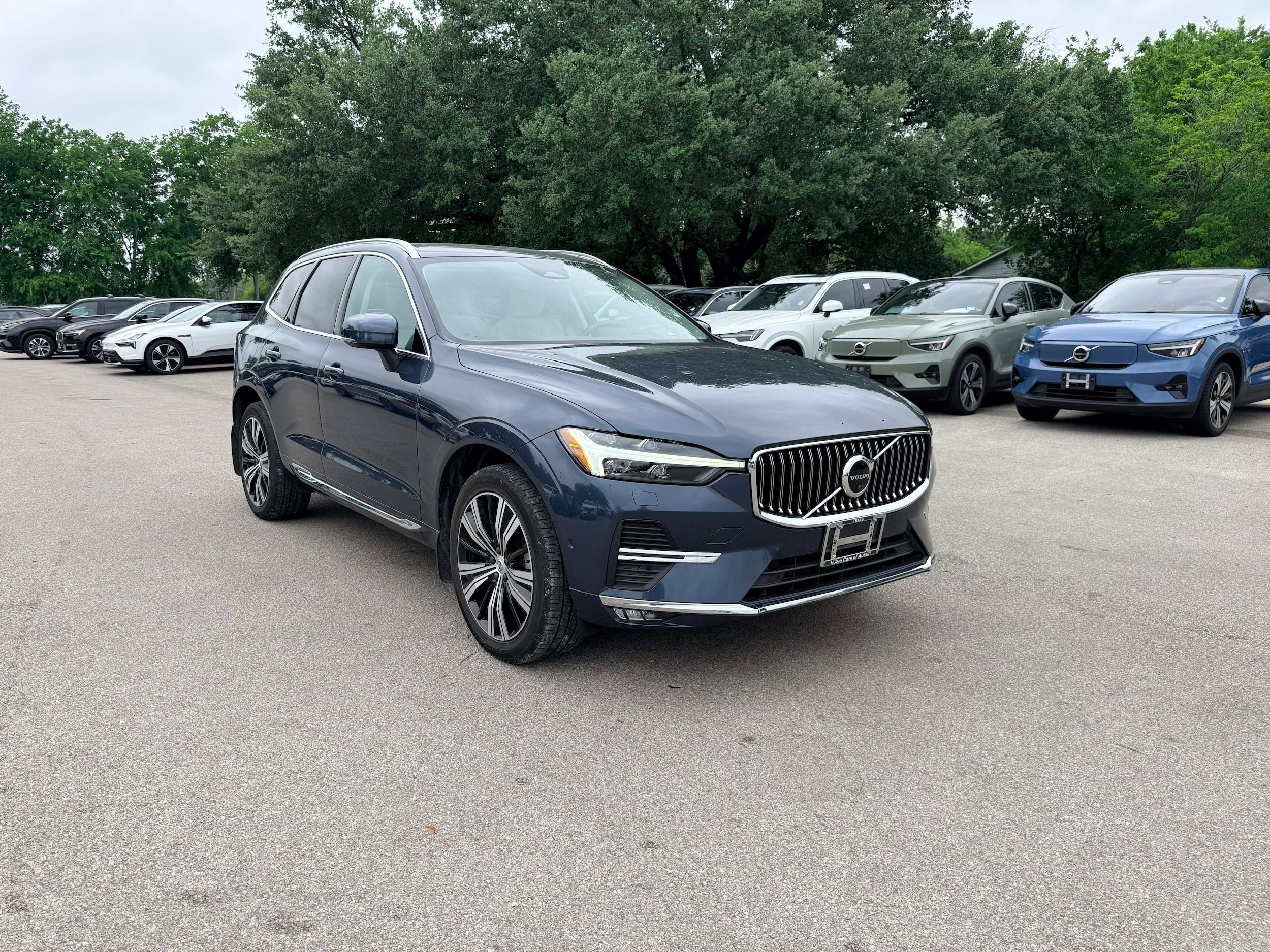 Certified 2023 Volvo XC60 B5 Plus w/ Climate Package FWD image 6