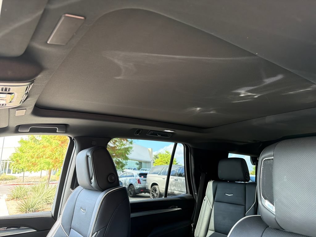 Certified 2025 Cadillac Escalade Sport w/ LPO, Floor Liner Package AWD/4WD image 33