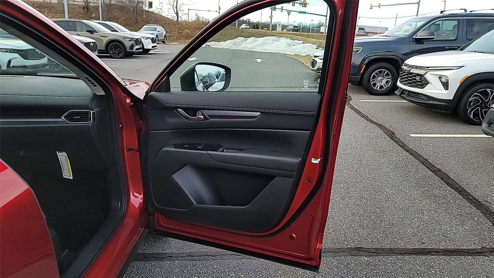 New 2025 MAZDA CX-5 AWD 2.5 S w/ Preferred Package image 8