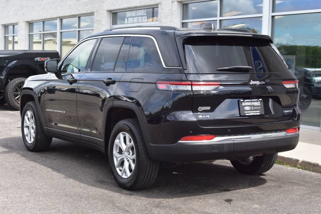Used 2023 Jeep Grand Cherokee Limited AWD/4WD image 8