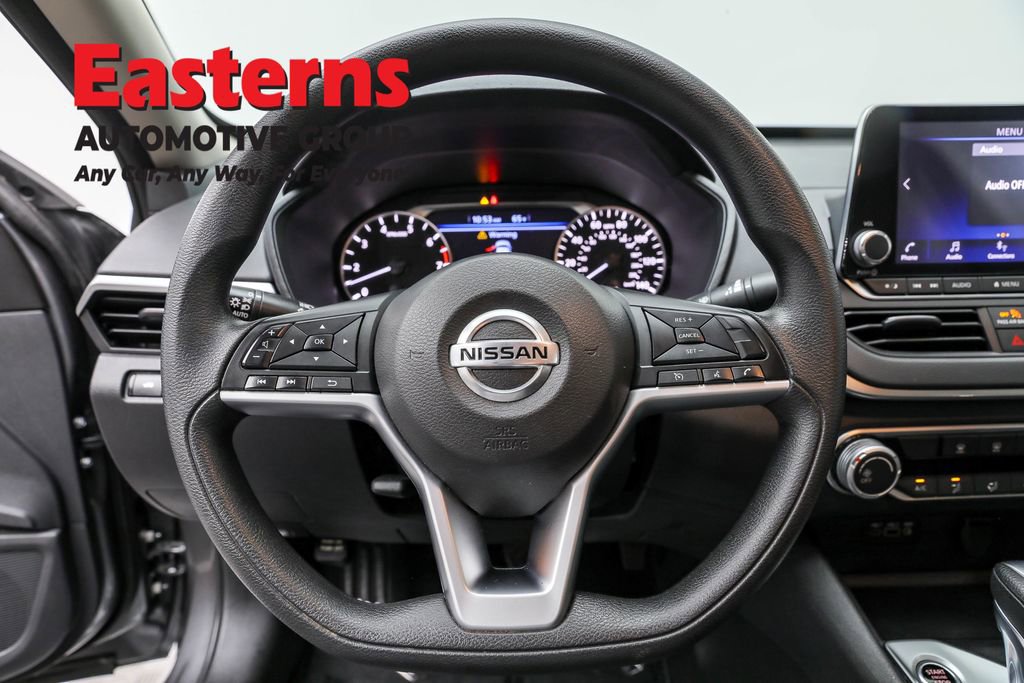 Used 2022 Nissan Altima 2.5 SV image 10