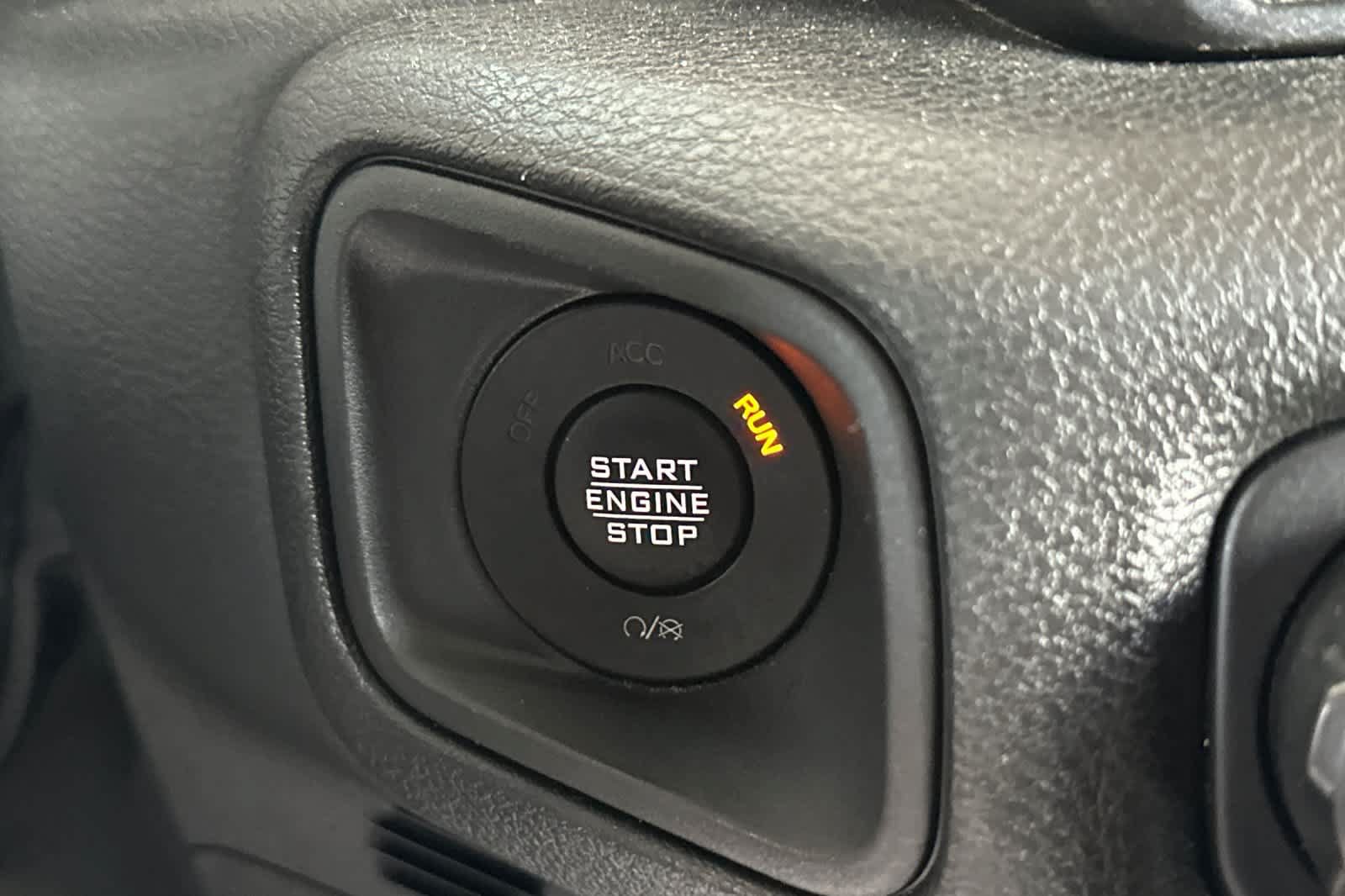 Used 2024 Jeep Gladiator Sport AWD/4WD image 23