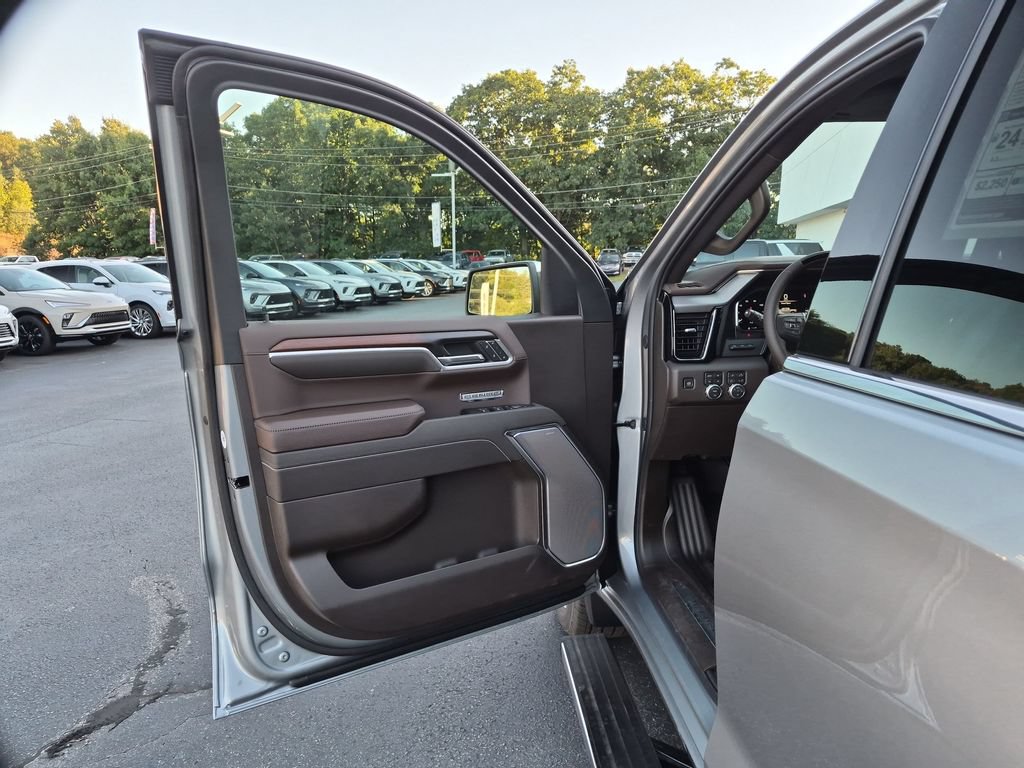 New 2026 GMC Sierra 1500 Denali AWD/4WD image 15