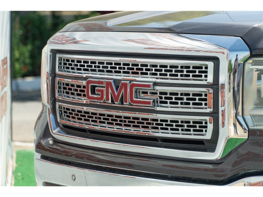 Used 2015 GMC Sierra 1500 SLT w/ SLT Crew Cab Value Package AWD/4WD image 8