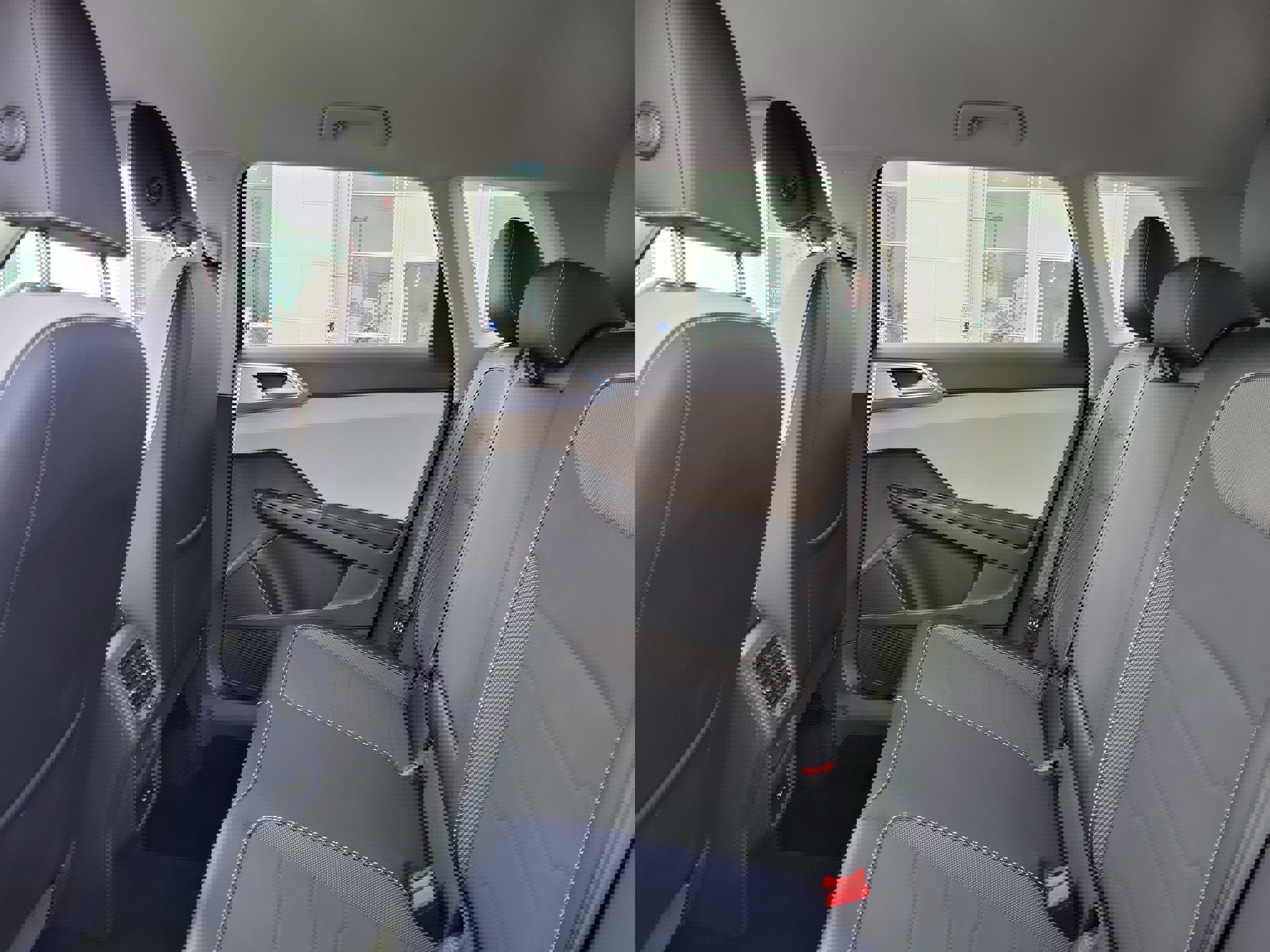 Used 2025 Volkswagen Taos SE image 11