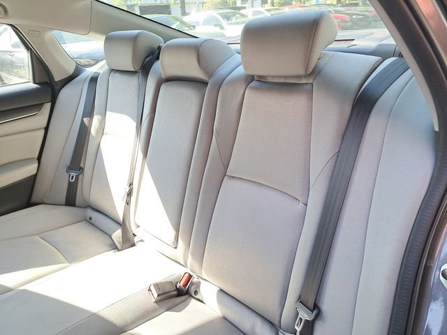 Used 2019 Honda Accord EX image 12