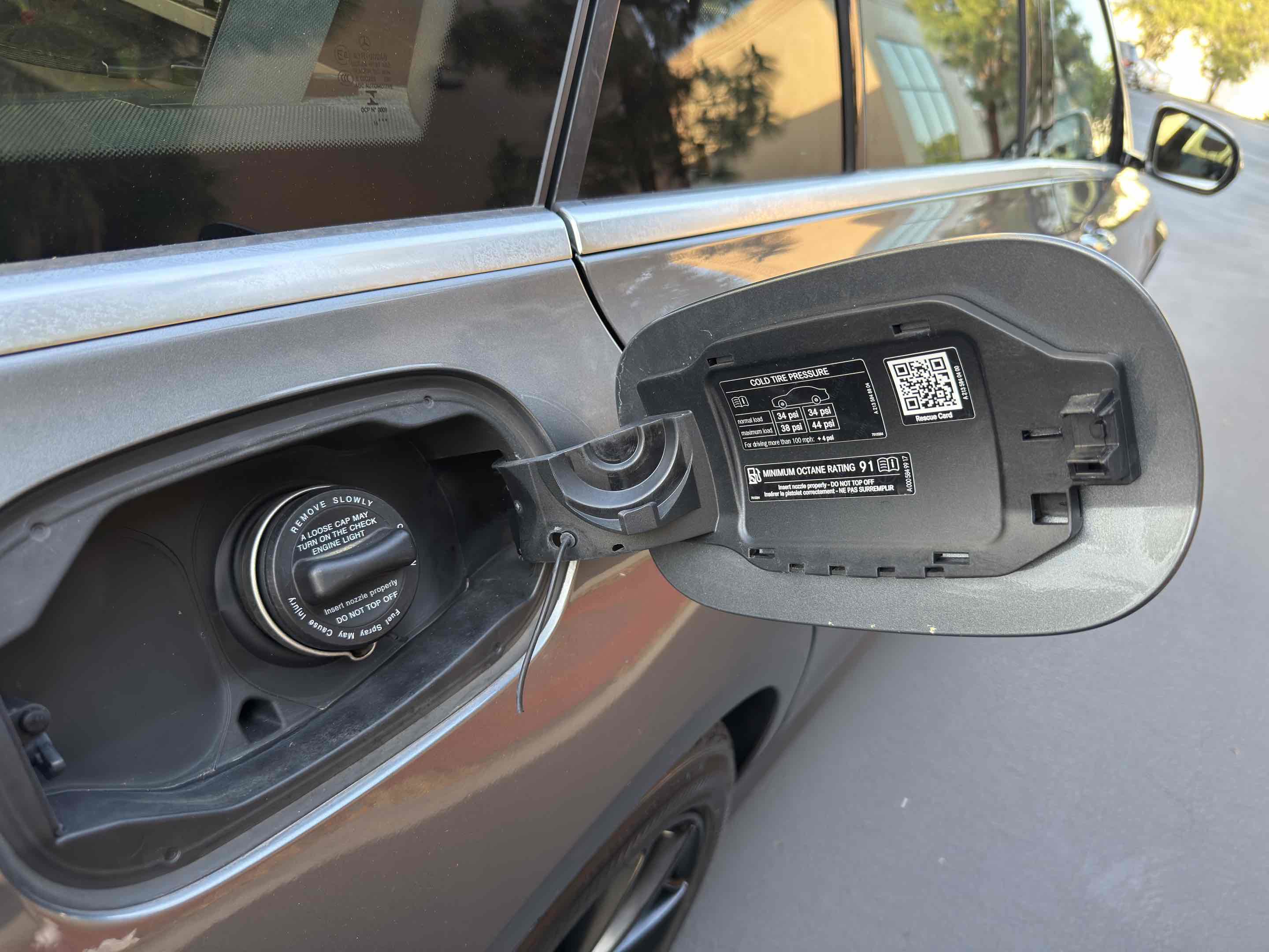 Used 2017 Mercedes-Benz E 400 4MATIC Wagon image 81