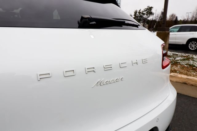 Used 2018 Porsche Macan AWD/4WD image 21