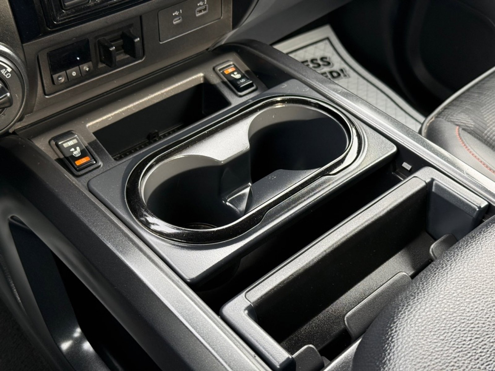 Used 2020 Nissan Titan PRO-4X image 29