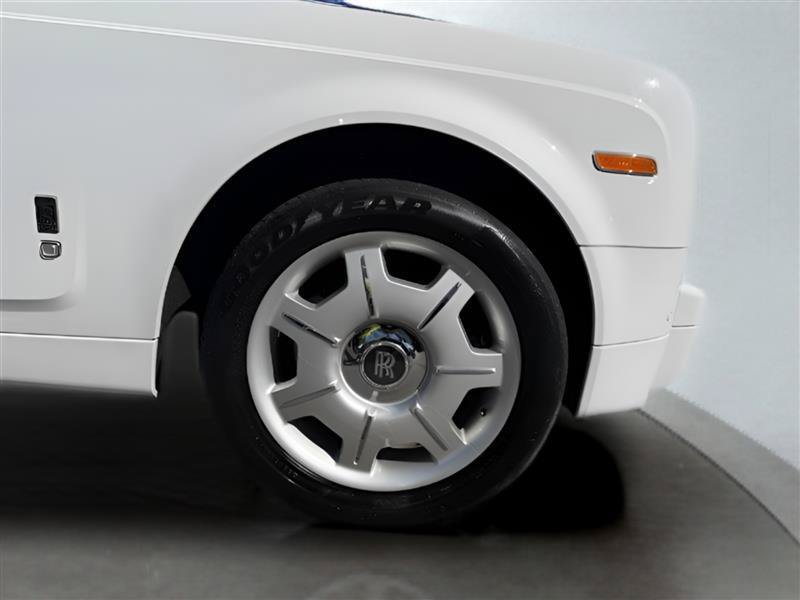 Used 2006 Rolls-Royce Phantom Sedan RWD image 17