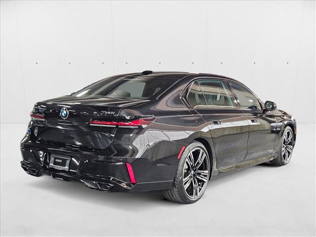 New 2025 BMW 760i xDrive w/ Executive Package image 2
