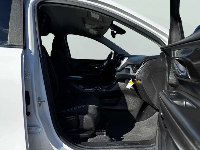 Used 2023 GMC Terrain SLE w/ Driver Convenience Package image 48