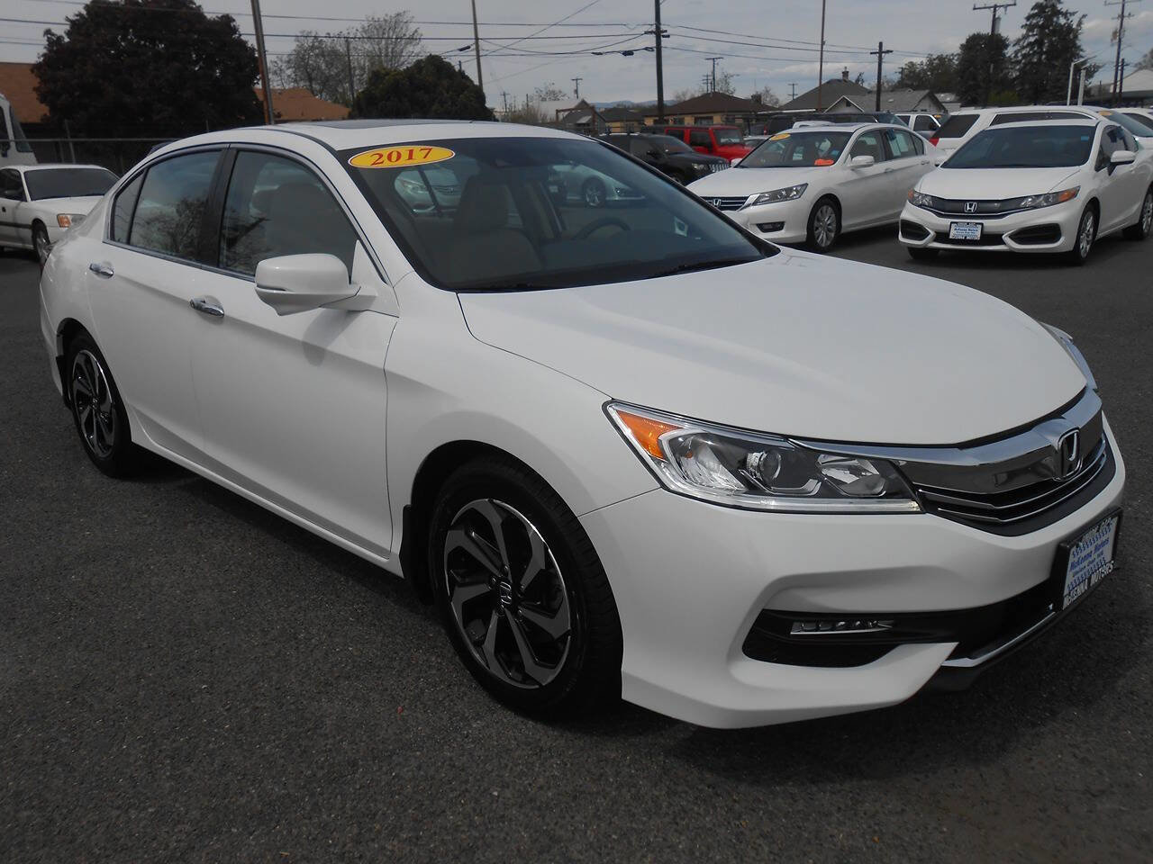 Used 2017 Honda Accord EX-L image 3