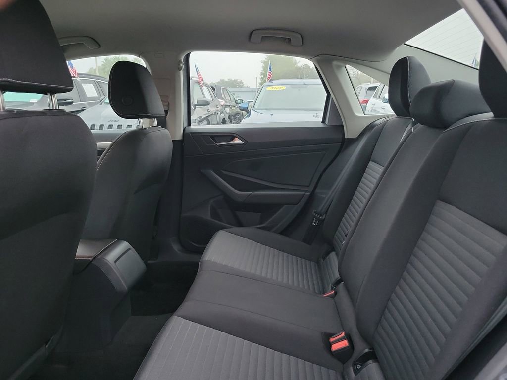 Used 2023 Volkswagen Jetta S image 8