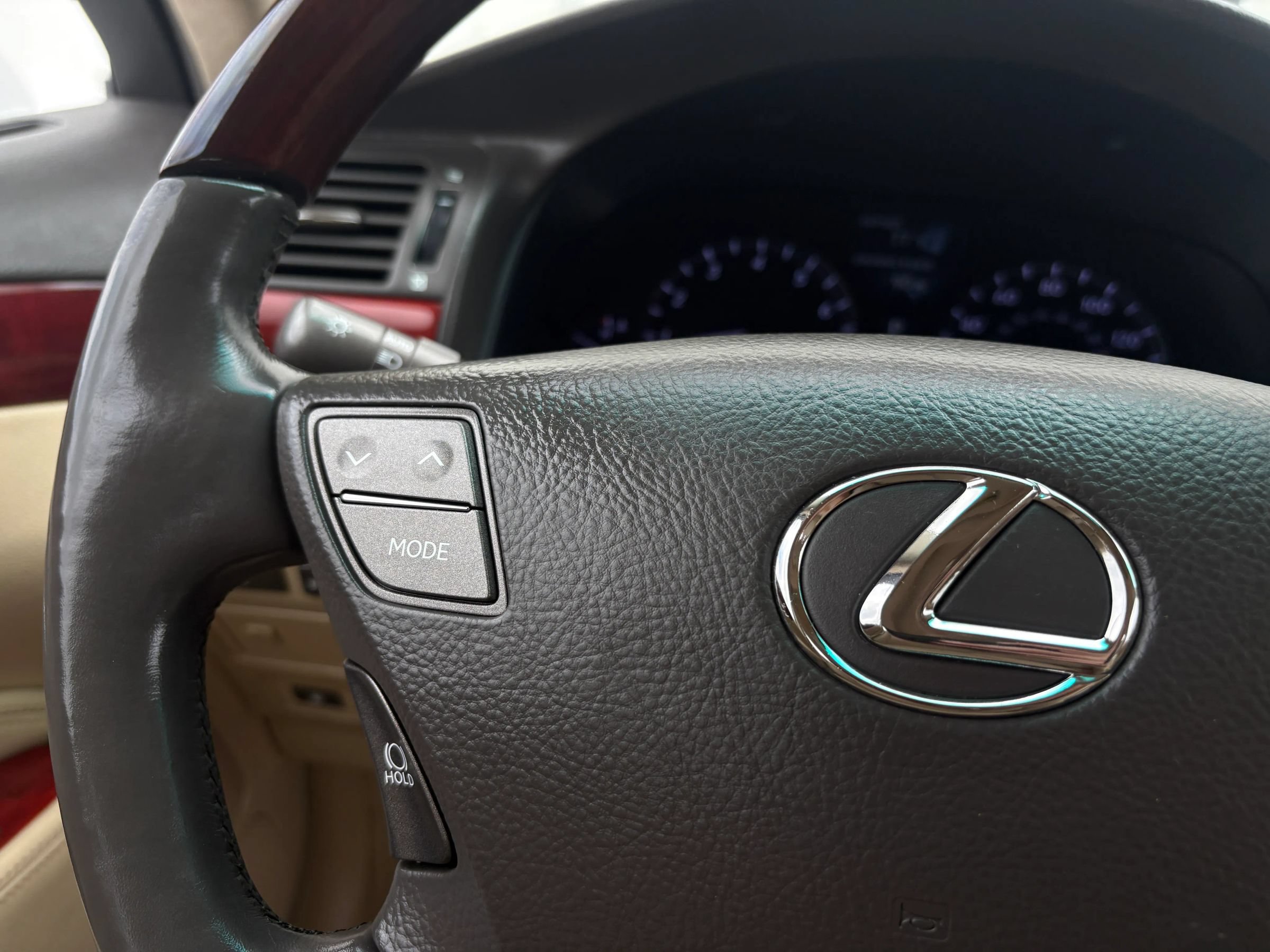 Used 2007 Lexus LS 460 L RWD image 28