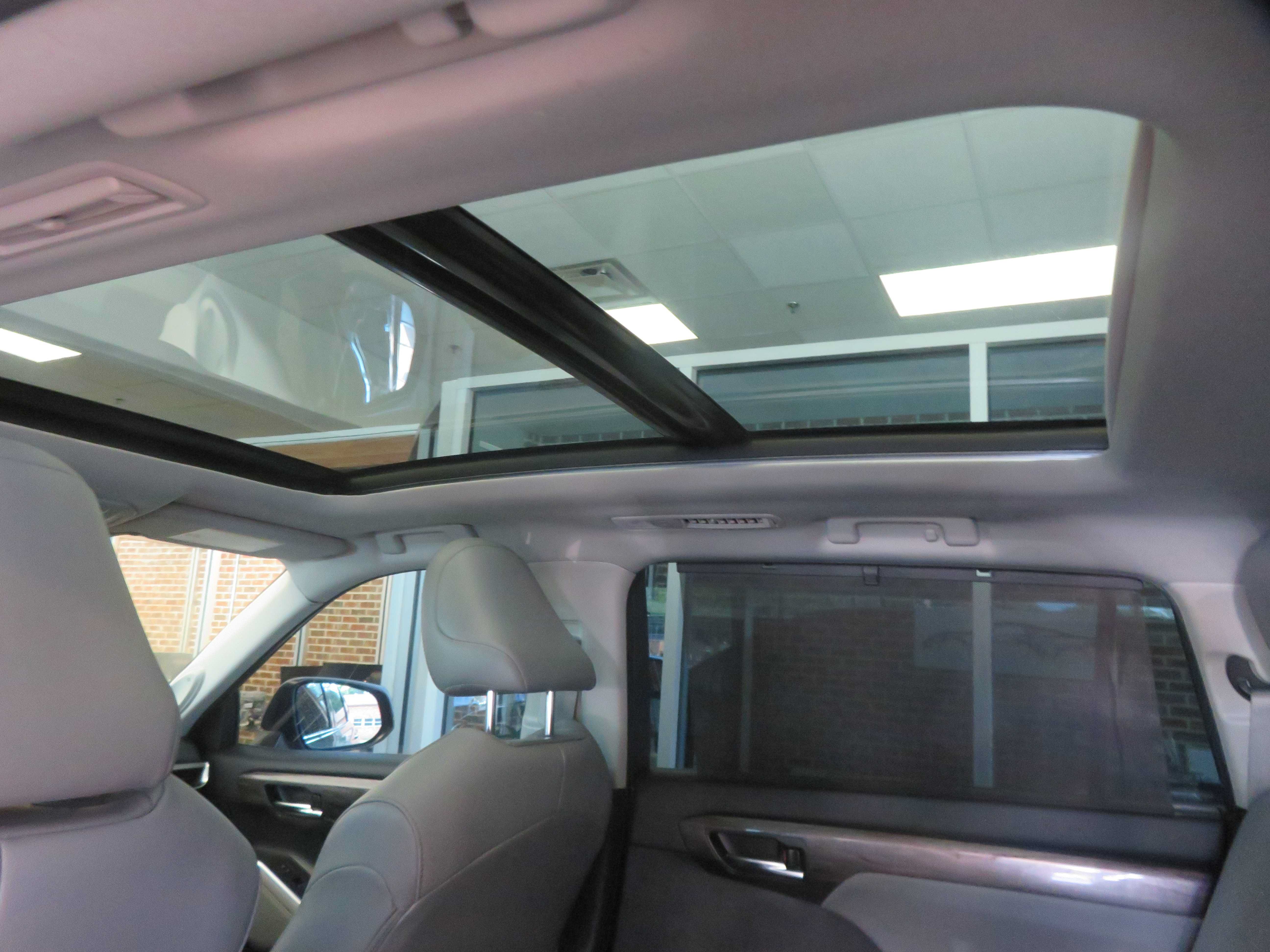 Used 2021 Toyota Highlander Platinum FWD image 64