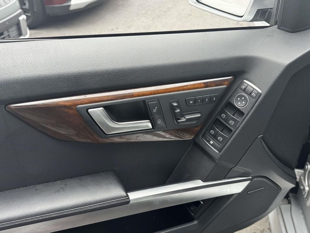 Used 2015 Mercedes-Benz GLK 350 4MATIC image 17