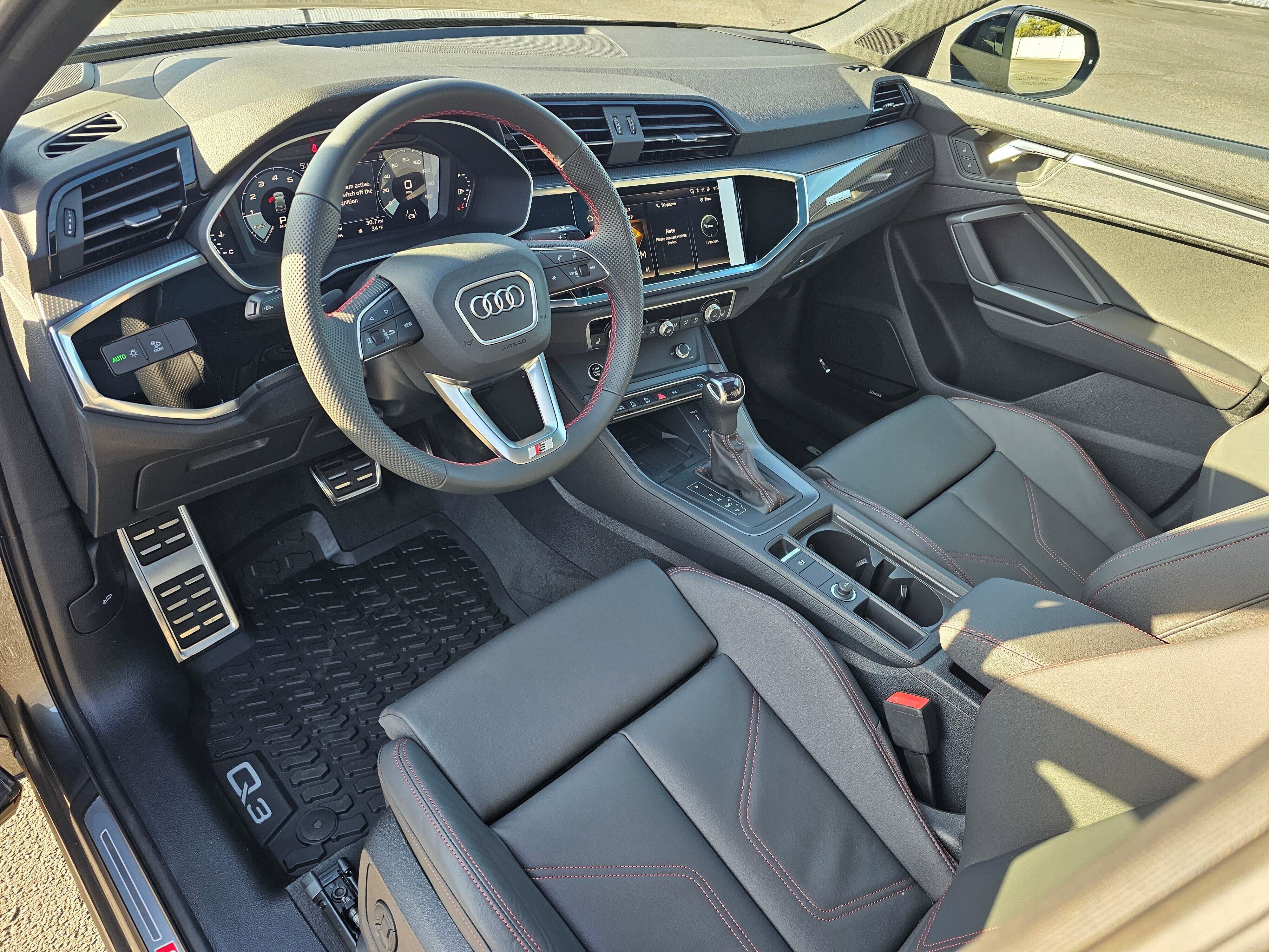 New 2025 Audi Q3 2.0T Premium Plus AWD/4WD image 2