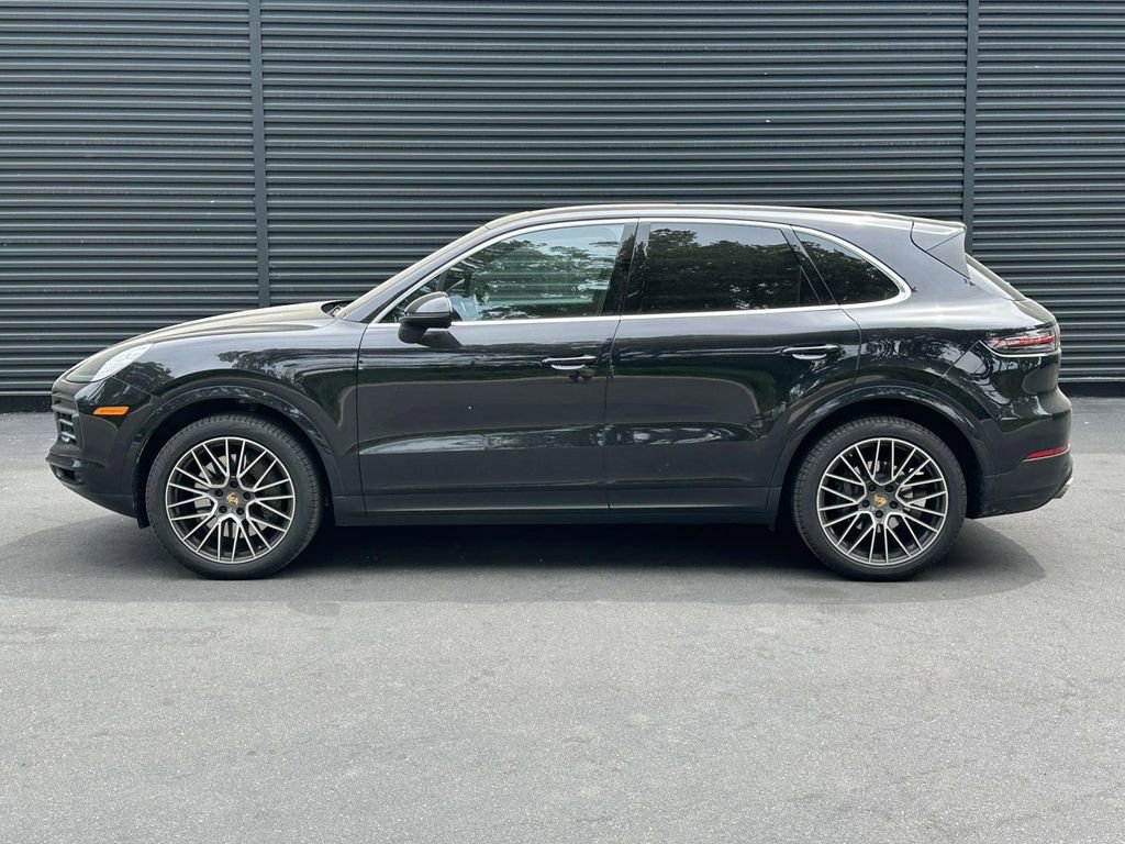 Certified 2019 Porsche Cayenne S AWD/4WD image 2