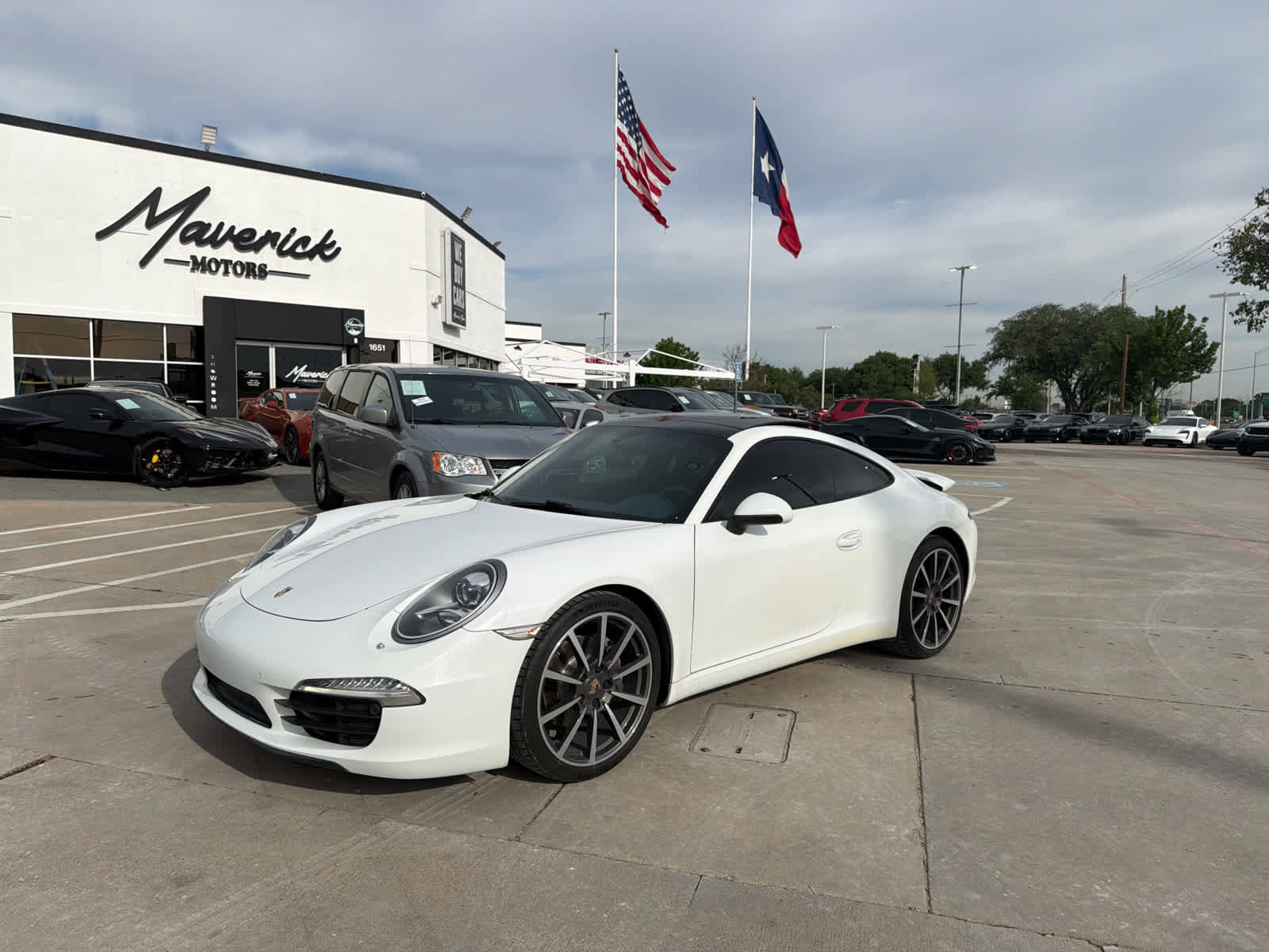 Used 2014 Porsche 911 Carrera RWD image 1