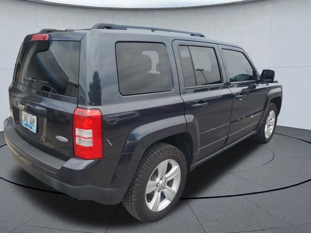 Used 2014 Jeep Patriot Latitude w/ Sun/Sound Group AWD/4WD image 5
