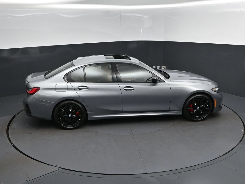 New 2026 BMW 330i xDrive Sedan w/ M Sport Package AWD/4WD image 35