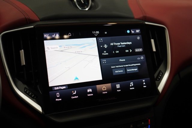 Used 2022 Maserati Ghibli Trofeo image 25