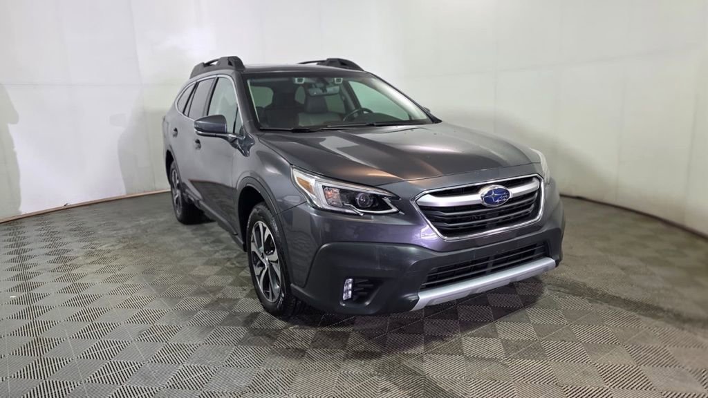 Used 2022 Subaru Outback Limited XT image 9